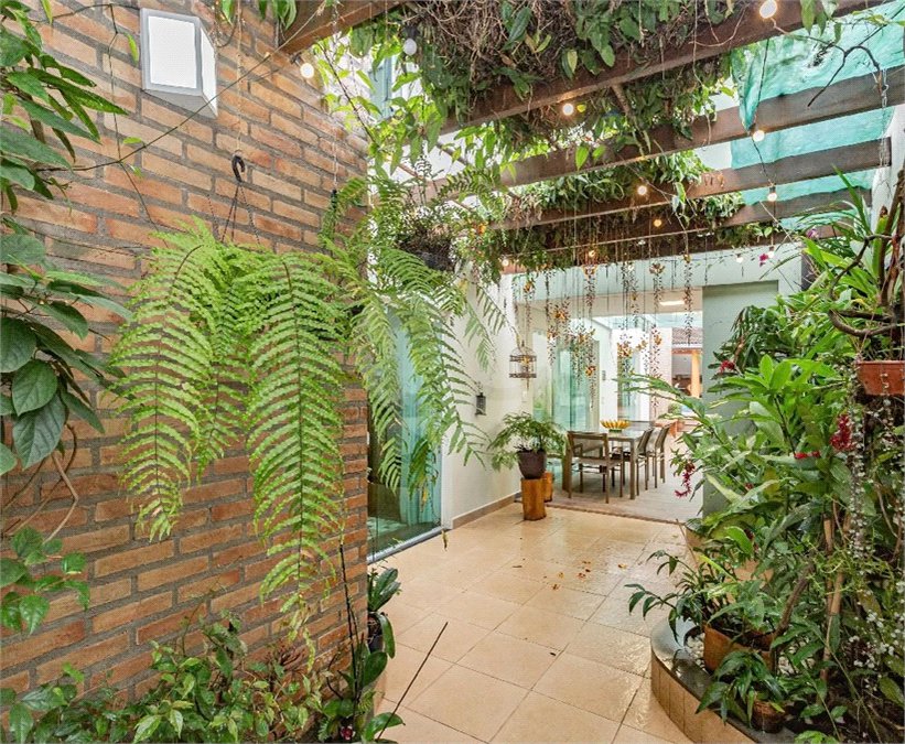 Casa á venda - Saúde alto padrão