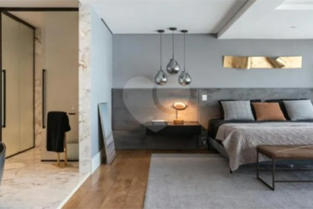 Deslumbrante apartamento duplex pronto para mudar no Itaim Bibi com 242M2, 2 suítes, 3 vagas