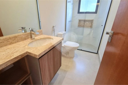 Casa à venda com 3 suítes no condomínio Vita Verdi, Valinhos - SP
