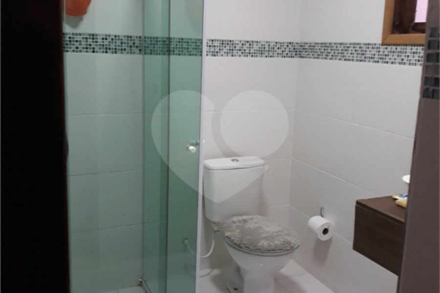 Sobrado à venda com 4 quartos, sendo 2 suítes, em Parque Edu Chaves, São Paulo, SP