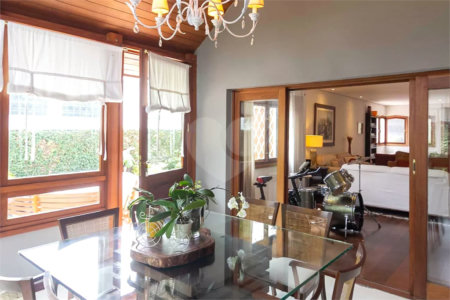 Casa à venda com 3 quartos, sendo 1 suíte, em Jardim Marajoara, São Paulo, SP
