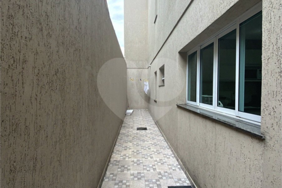 Sobrado à venda com 3 quartos, sendo 1 suíte,  em Jardim Vila Galvão, Guarulhos, SP