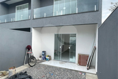Duplex à venda com 2 suítes em Santíssimo, Rio de Janeiro, RJ