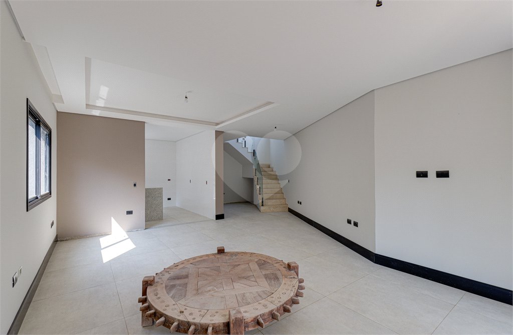 Casa à venda com 4 suítes no condomínio Reserva Robélia, São Paulo - SP