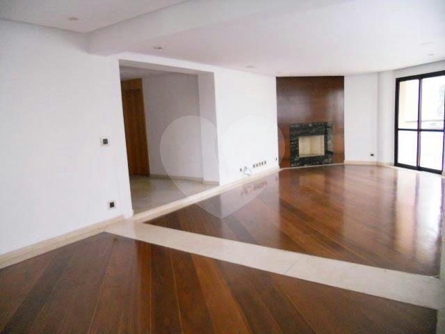 Apartamento à venda com 3 suítes em Campo Belo, São Paulo, SP