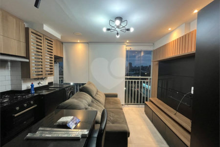 Apartamento à venda com 2 quartos em Parque Industrial Tomas Edson, São Paulo, SP