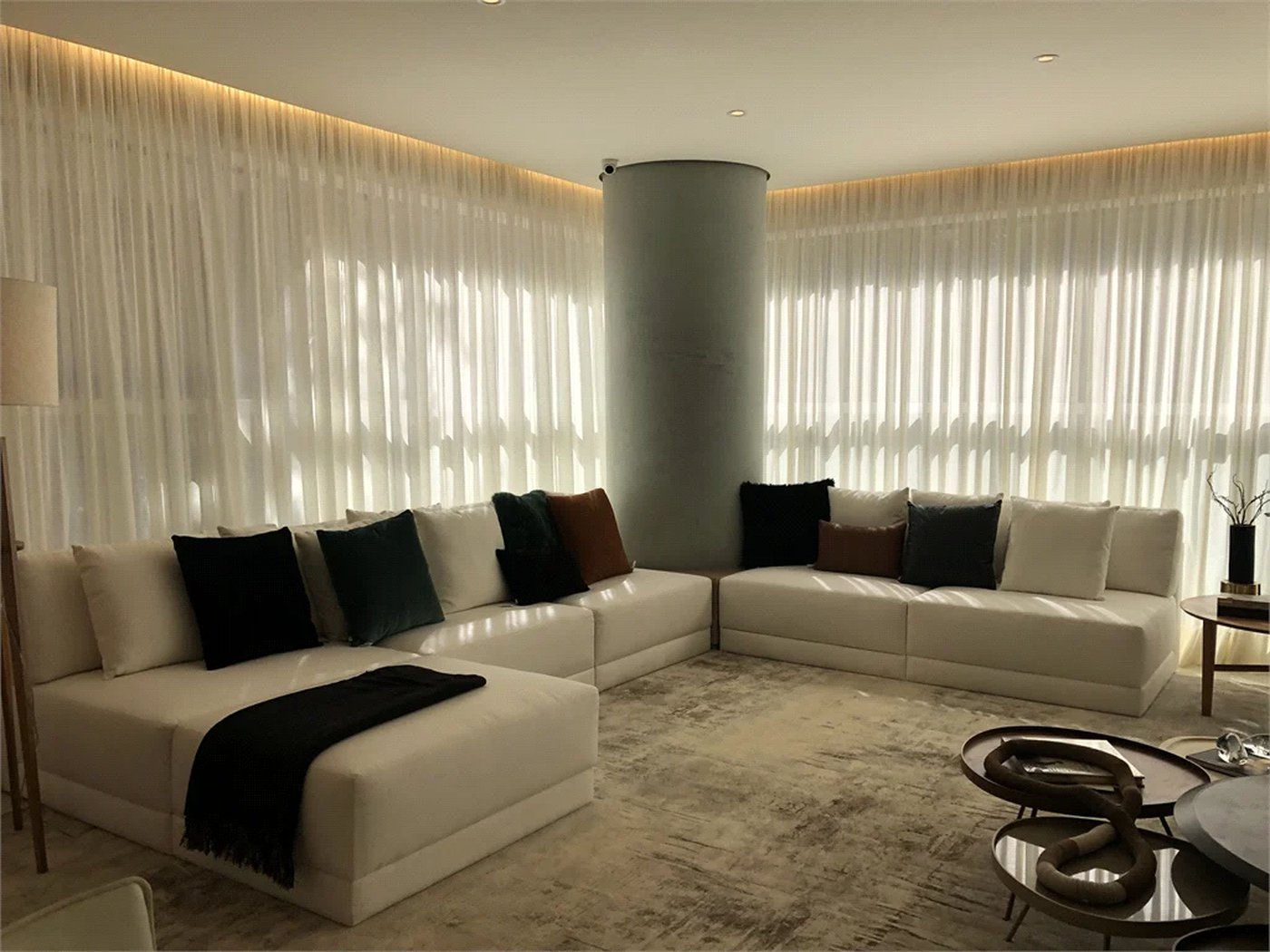 Apartamento à venda com 5 quartos, sendo 4 suítes, em Pinheiros, São Paulo, SP