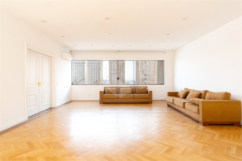 Duplex à venda com 6 quartos, sendo 4 suítes, em Alto de Pinheiros, São Paulo, SP