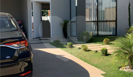 Casa à venda com 3 quartos, sendo 1 suíte, no condomínio Jardins DI Roma Piazza Navonna, Indaiatuba - SP