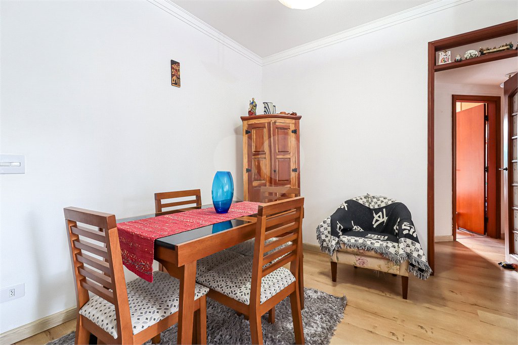 Apartamento à venda com 3 quartos, sendo 1 suíte,  em Vila Ipojuca, São Paulo, SP