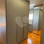 Casa à venda com 4 suítes no condomínio Portal Horizonte, Bragança Paulista - SP