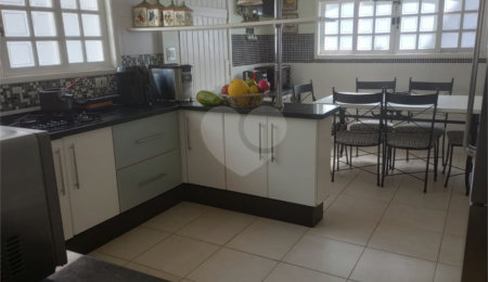 Sobrado à venda com 4 quartos, sendo 3 suítes,  em Barro Branco (zona Norte), São Paulo, SP