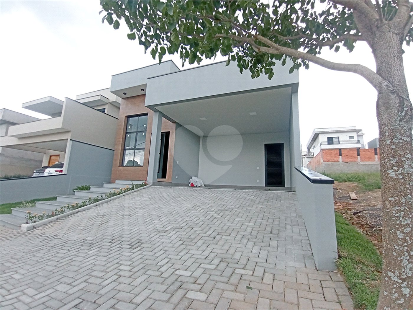 Casa à venda com 3 suítes no condomínio Vita Verdi, Valinhos - SP