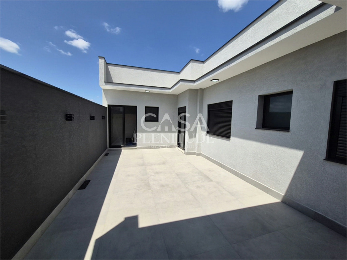 Casa em condomínio à venda com 3 quartos, sendo 2 suítes,  em Jardim Villagio Milano, Sorocaba, SP