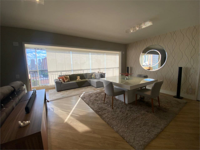 Apartamento à venda com 3 suítes em Tatuapé, São Paulo, SP