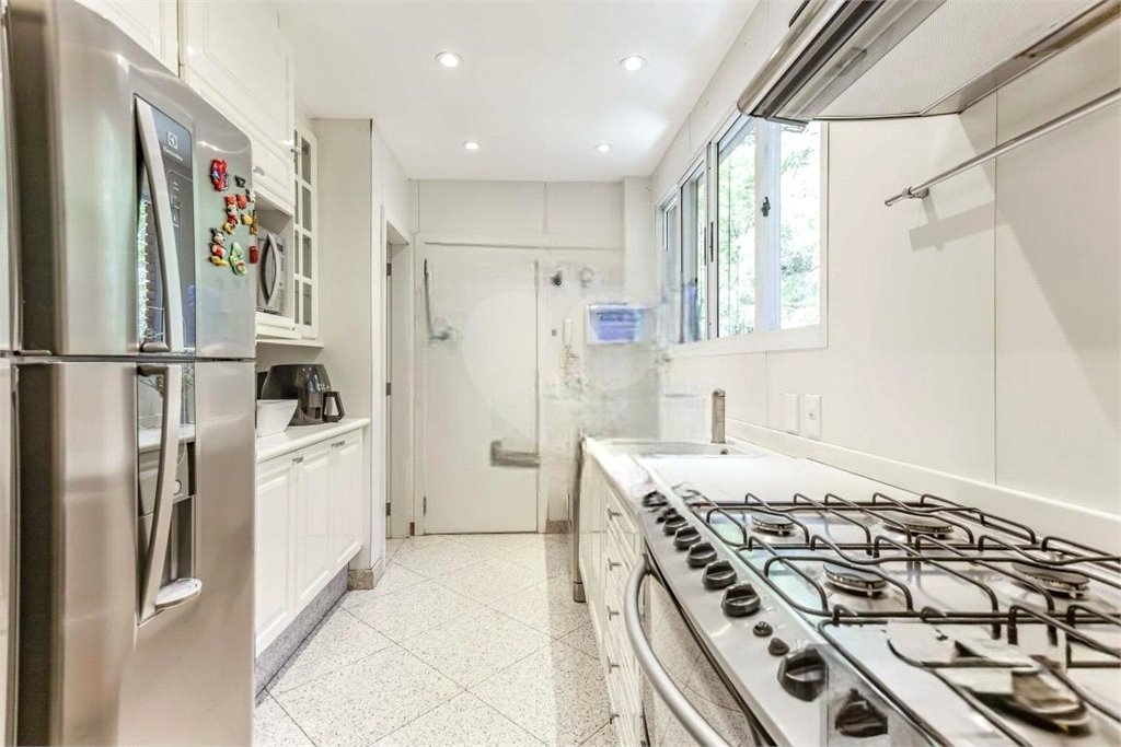 Apartamento à venda com 4 suítes em Jardim Fonte do Morumbi, São Paulo, SP