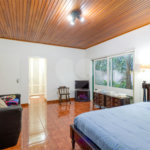 Casa Térrea à venda com 5 quartos, sendo 2 suítes, em Alto da Boa Vista, São Paulo, SP