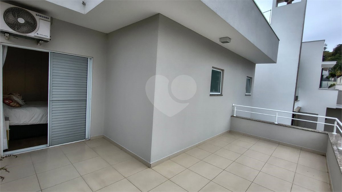 Casa à venda com 3 suítes no condomínio Reserva da Mata, Vinhedo - SP