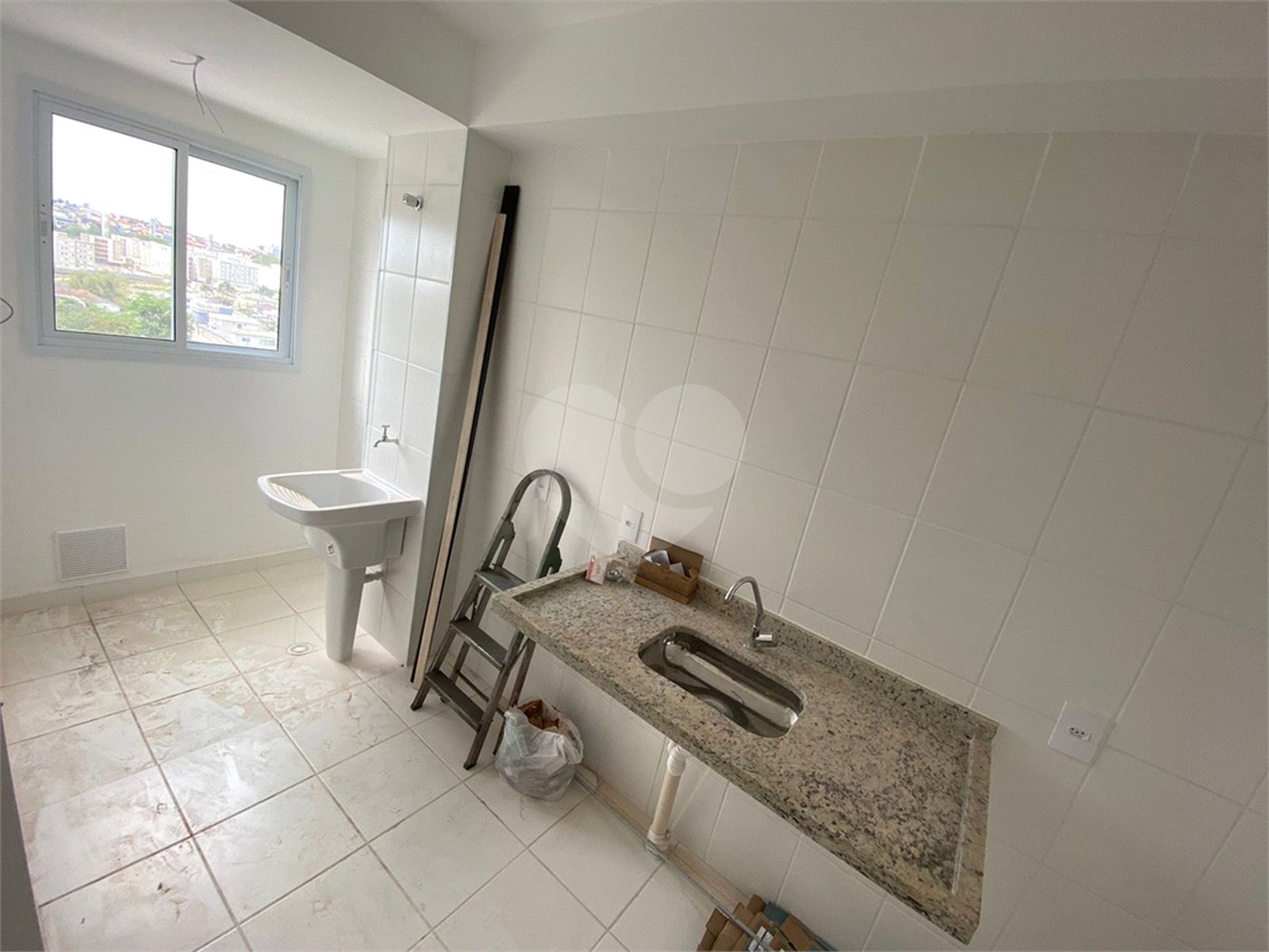 Apartamento à venda com 2 quartos em Botujuru, Mogi das Cruzes, SP