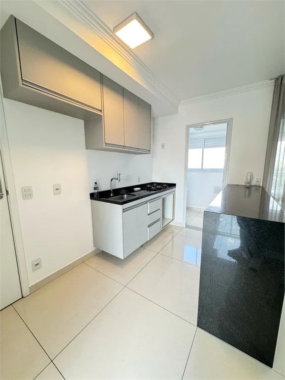 Apartamento à venda com 3 quartos, sendo 1 suíte, em Pinheiros, São Paulo, SP