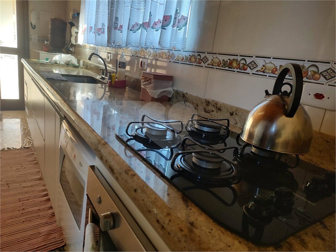 Chácara à venda com 4 quartos, sendo 1 suíte, em Chácaras Fernão Dias, Atibaia, SP
