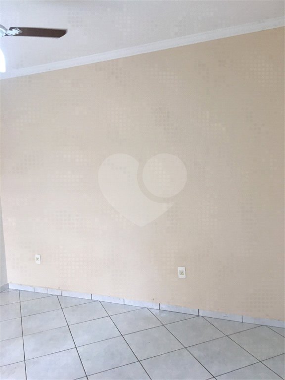 Sobrado à venda com 4 quartos, sendo 1 suíte, em Vila Rubens, Indaiatuba, SP