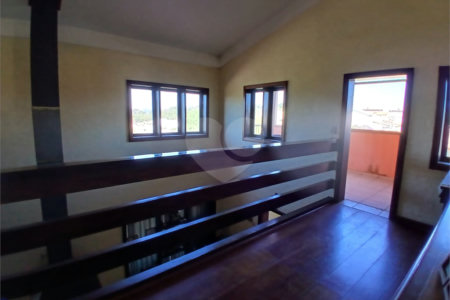 Casa à venda com 3 quartos, sendo 2 suítes, em Jardim Brogotá, Atibaia, SP