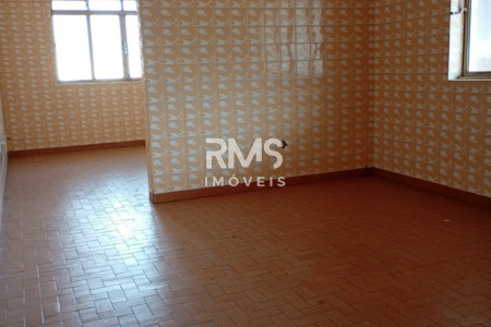 Casa à venda ou para alugar com 3 quartos, sendo 1 suíte,  no Centro, Angatuba, SP