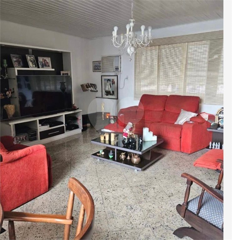 Cobertura à venda com 3 quartos, sendo 1 suíte, em Copacabana, Rio de Janeiro, RJ