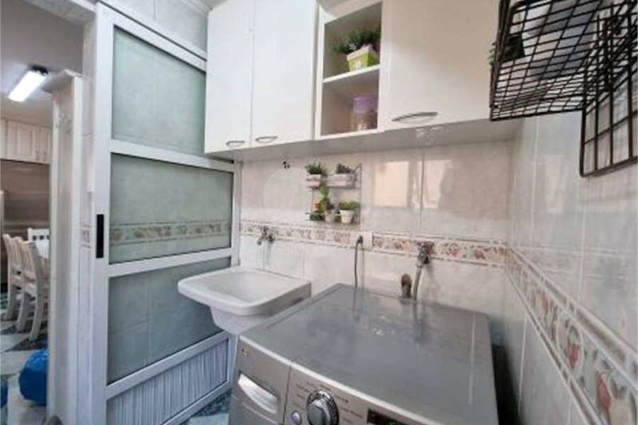 Apartamento à venda com 3 quartos, sendo 1 suíte, em Vila Mariana, São Paulo, SP