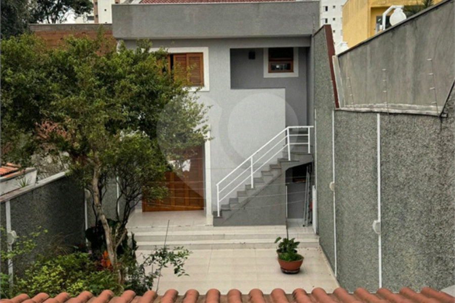 Casa à venda com 3 suítes em Saúde, São Paulo, SP