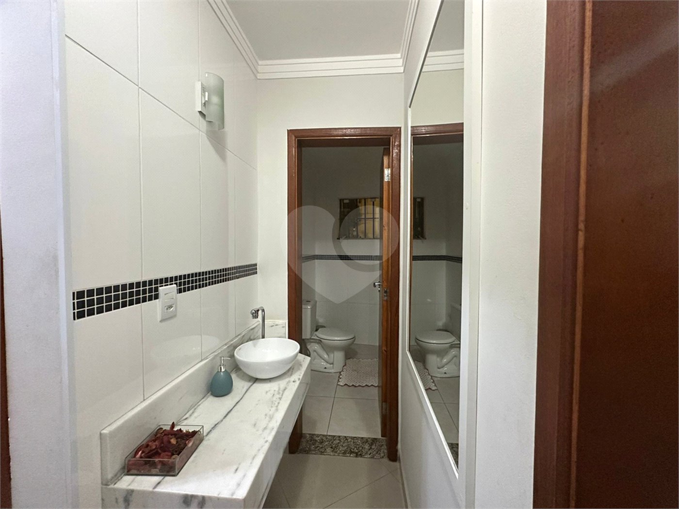 Casa à venda ou para alugar com 3 quartos, sendo 1 suíte,  em Jardim Vivan, São Paulo, SP