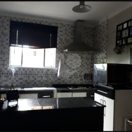 Casa à venda com 4 quartos, sendo 2 suítes, no Centro, São José dos Campos, SP
