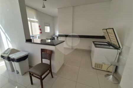 Apartamento Vila Mariana ,2 dormitórios sendo 1 suíte e 2 vagas.