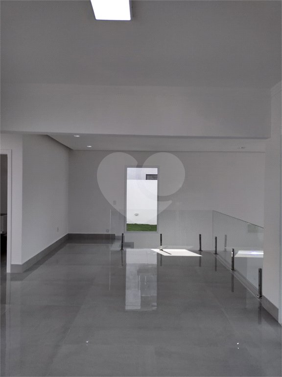 Casa à venda com 4 suítes no condomínio Estância Marambaia, Vinhedo - SP
