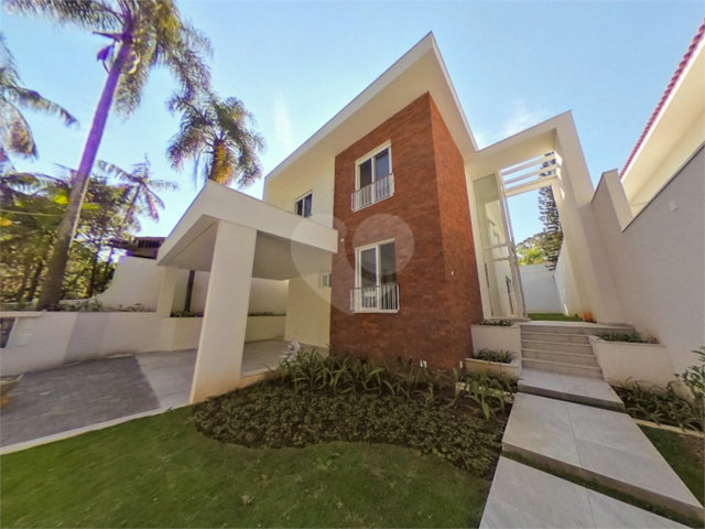 Casa à venda com 4 quartos, sendo 3 suítes,  em Jardim Marajoara, São Paulo, SP