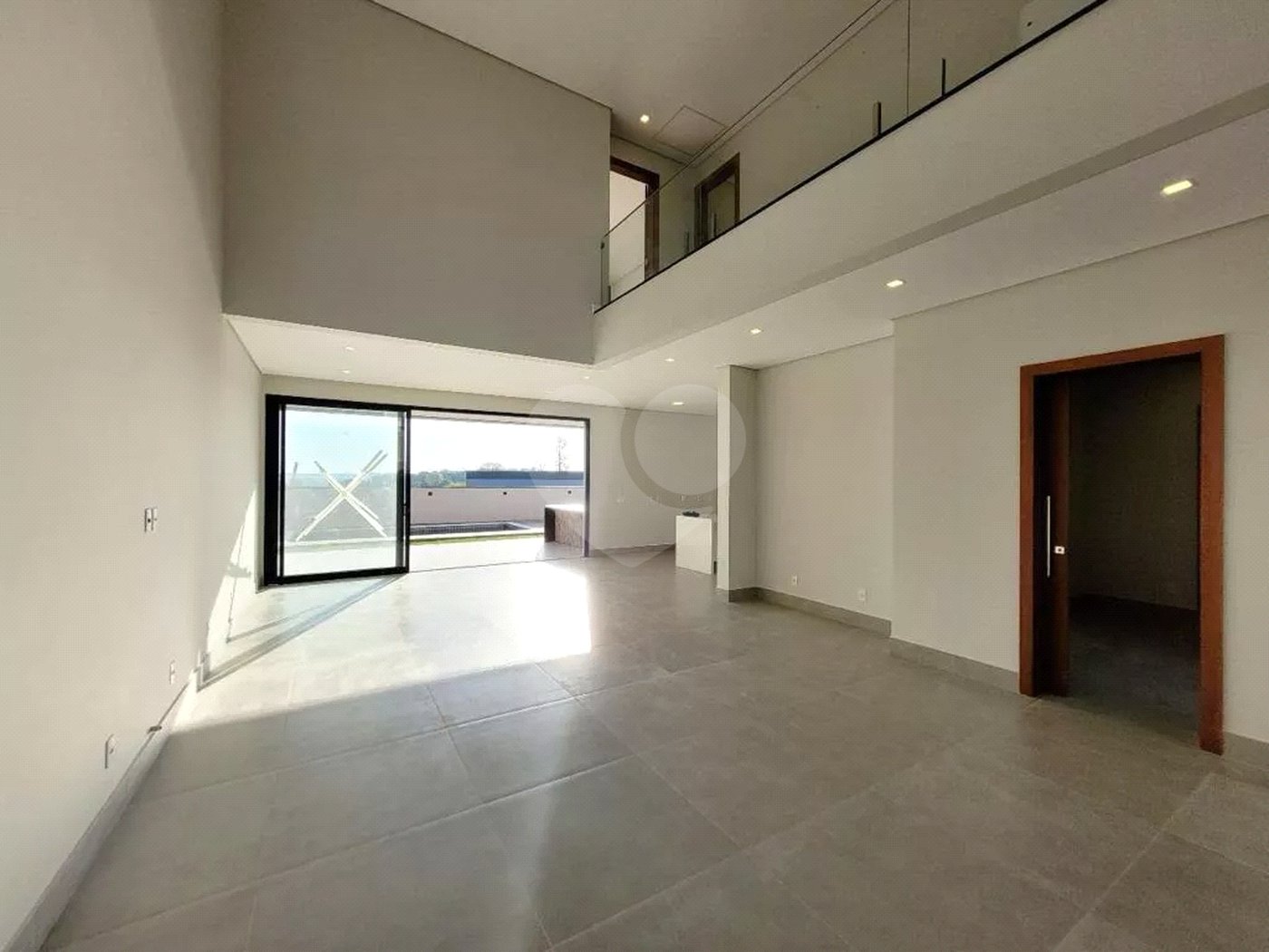 Casa à venda com 5 quartos, sendo 4 suítes,  no condomínio Alphaville Nova Esplanada 3, Votorantim - SP