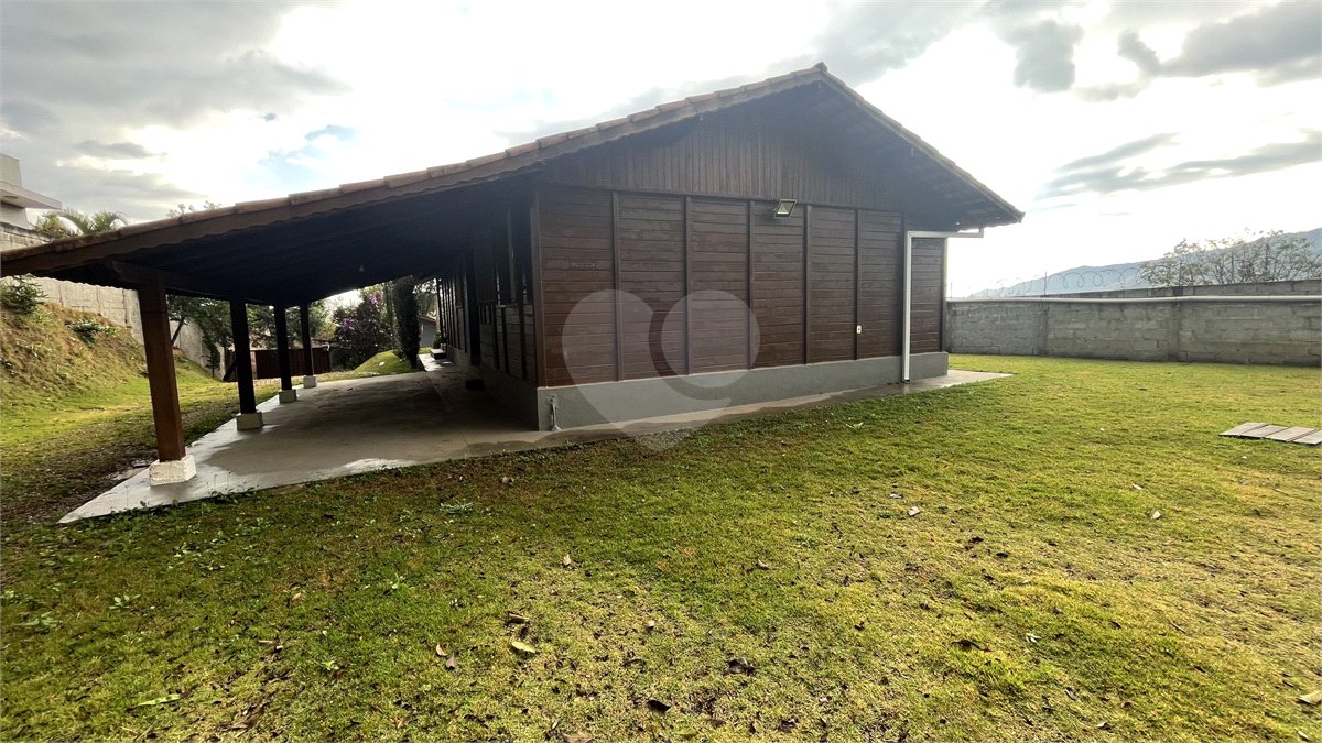 Casa Térrea para alugar com 3 quartos, sendo 1 suíte, em Jardim Estância Brasil, Atibaia, SP