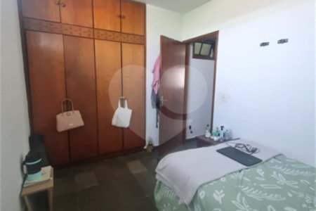 Casa à venda com 3 quartos, sendo 1 suíte, no Centro, Vinhedo, SP