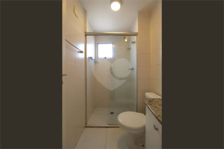 Apartamento à venda com 3 quartos, sendo 1 suíte,  em Vila Olímpia, São Paulo, SP