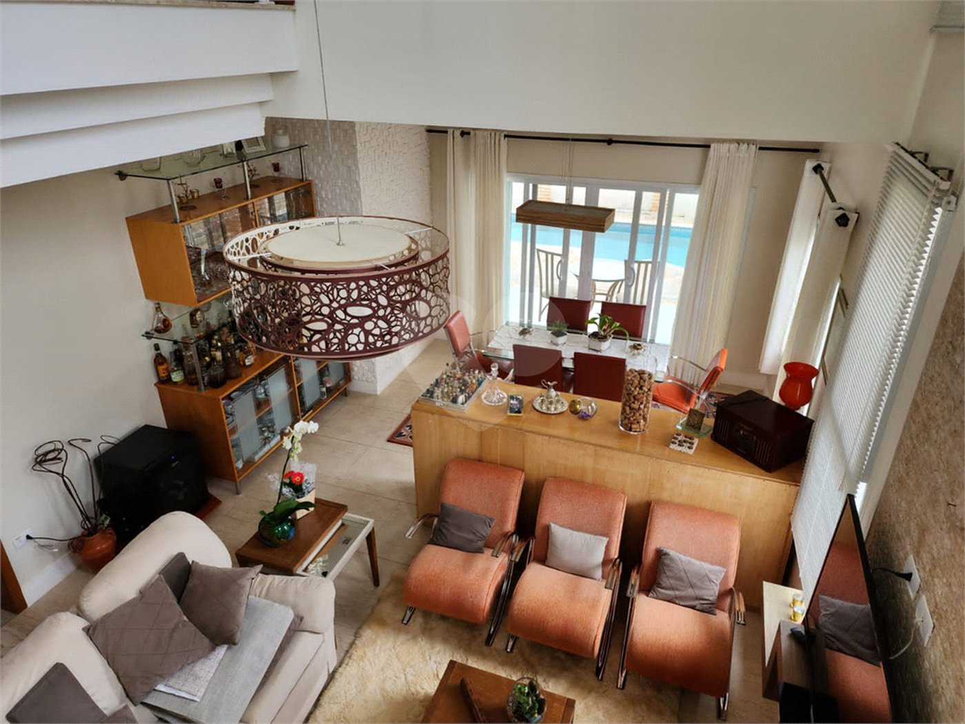 Casa à venda com 4 suítes no condomínio Pedra Grande, Atibaia - SP
