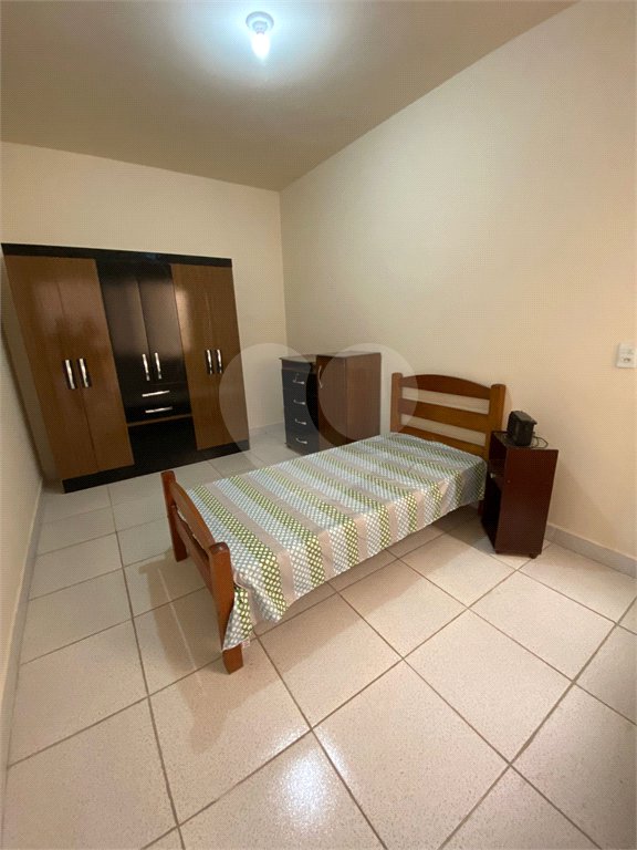 Sobrado à venda com 3 quartos em Jundiapeba, Mogi das Cruzes, SP