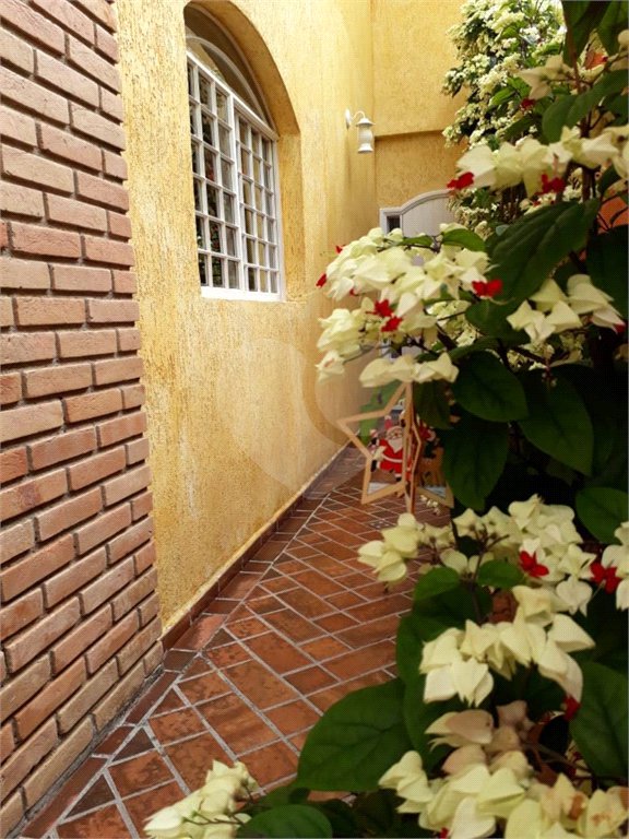 Sobrado à venda com 4 quartos, sendo 1 suíte,  em Rio Pequeno, São Paulo, SP
