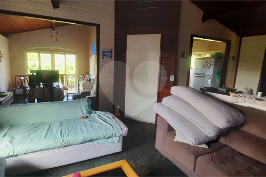 Casa Térrea à venda com 3 quartos, sendo 1 suíte,  em Serra da Cantareira, Mairiporã, SP