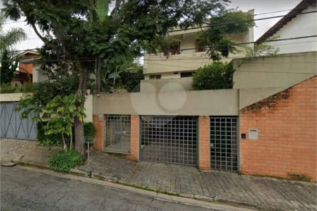 Terreno à venda com 20 quartos, sendo 10 suítes,  em Vila Sônia, São Paulo, SP