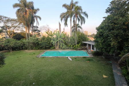 Casa Térrea à venda com 5 quartos, sendo 2 suítes, em Chácara Monte Alegre, São Paulo, SP