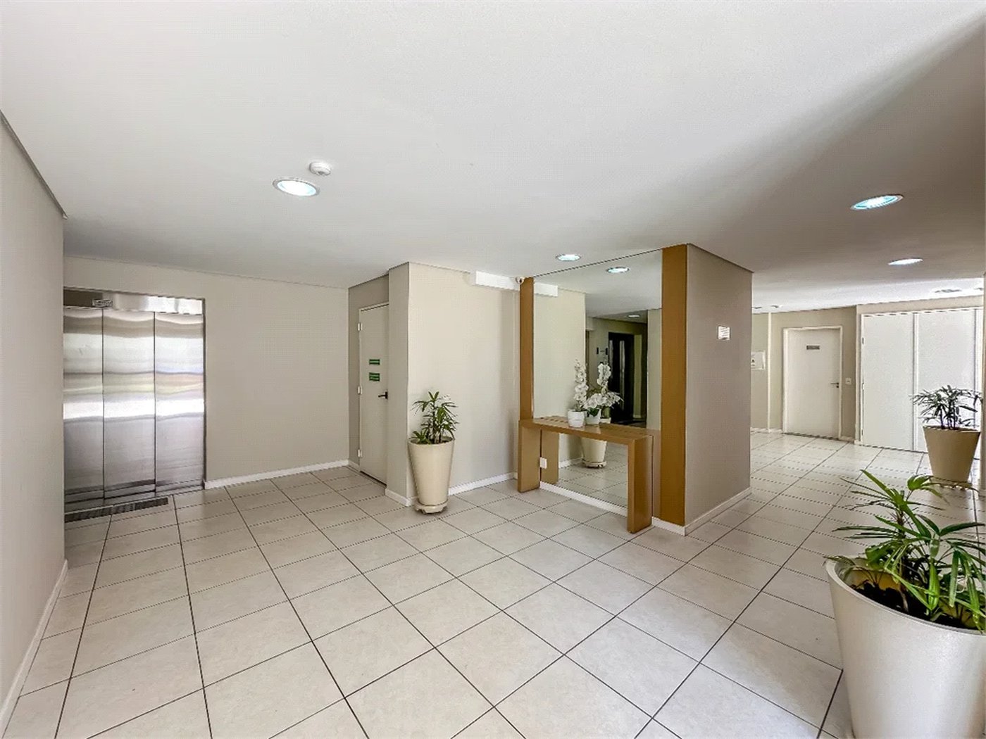 Apartamento à venda com 2 quartos, sendo 1 suíte, em Jardim Caboré, São Paulo, SP