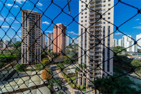 Apartamento à venda com 3 suítes em Alto da Boa Vista, São Paulo, SP
