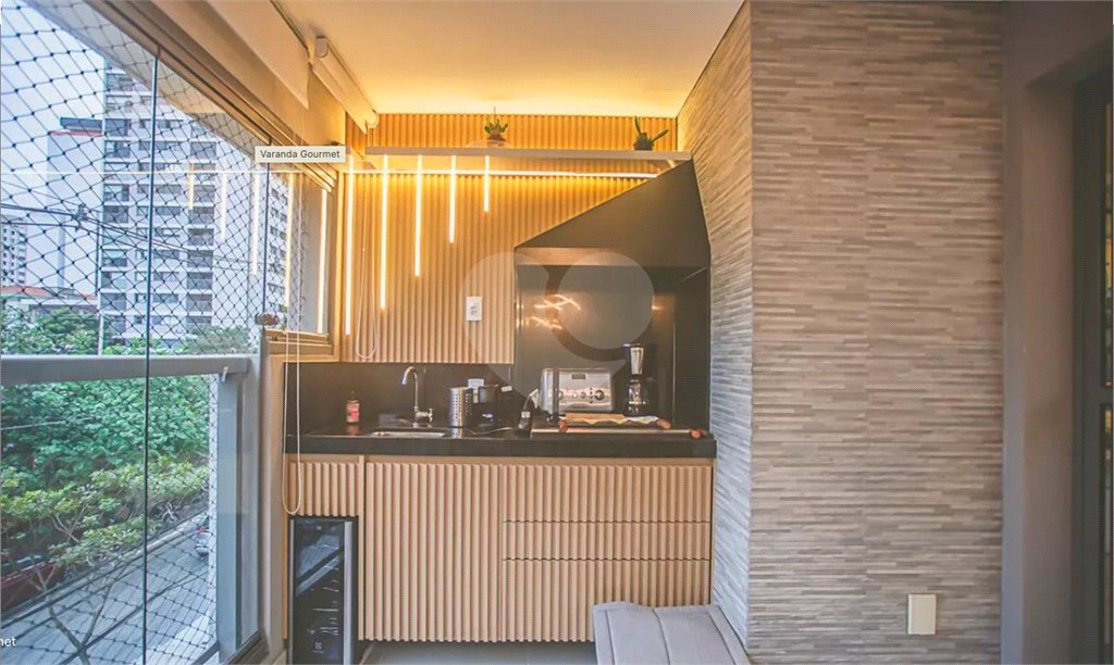 Apto Gardem à venda com 162m², 3 quartos e 2 vagas,a 600 metros do Metrô Santa Cruz. Aceita e estuda Permuta.
