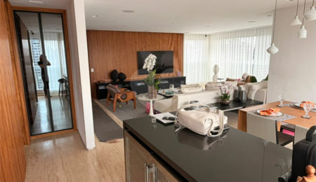 Apartamento à venda com 2 suítes em Vila Olímpia, São Paulo, SP